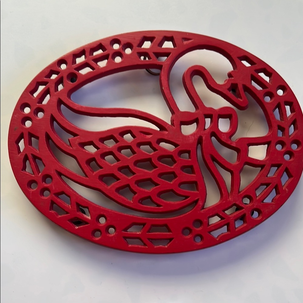 Cast iron red country goose trivet or wall hanging vintage